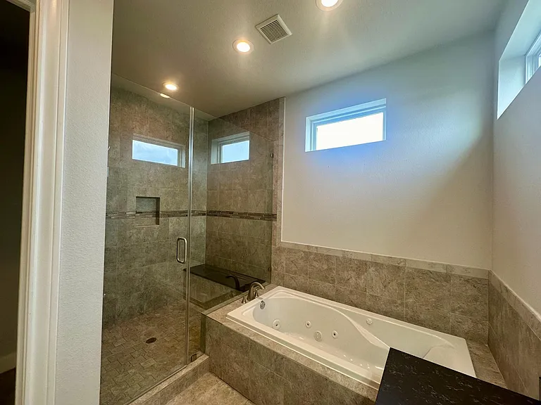 3351 Kilgore St — Photo 24