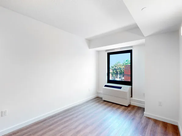 19-38 Cornaga Avenue image 8 of 21