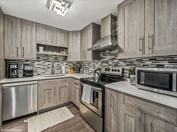 4th image of 722 Graceland Ave APT 304