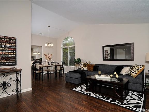 4th image of 2321 Bunker Dr
