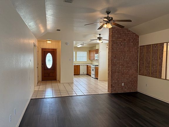 2nd image of 224 Coronado Cir