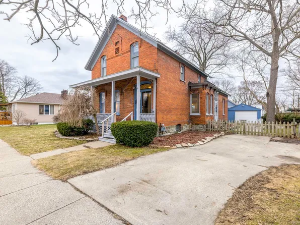 2418 Maple St, Port Huron, MI 48060