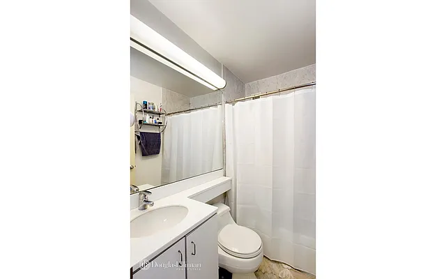 Rented by Douglas Elliman | media 24