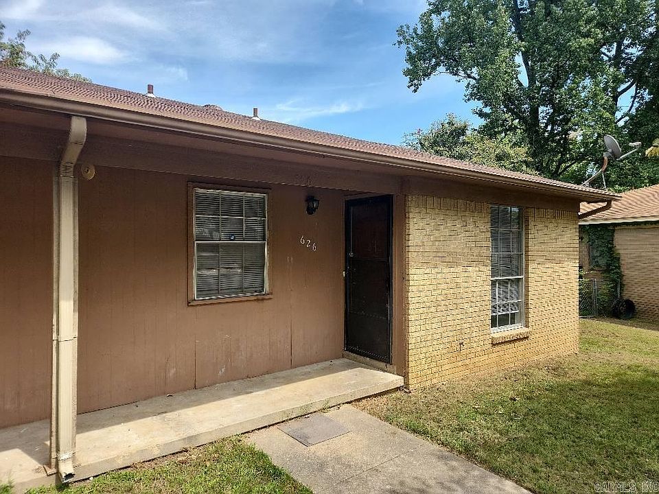 1st image of 626-628 Newcastle Dr