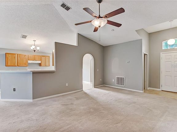 5th image of 2068 Corner Glen Dr