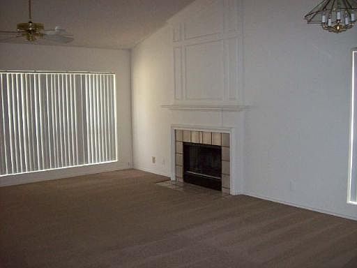 4th image of 313 Burkwood Ln