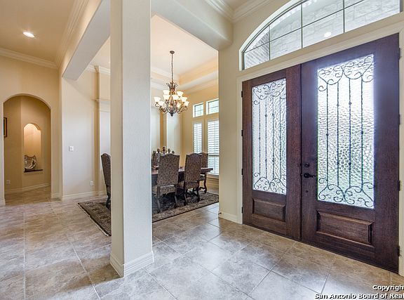 4th image of 16 Avalon Park