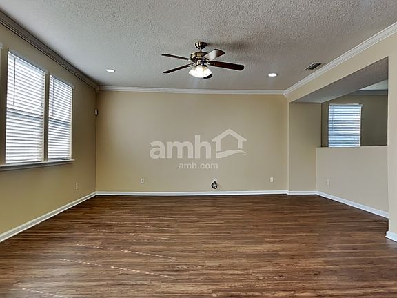 5th image of 76032 Deerwood Dr