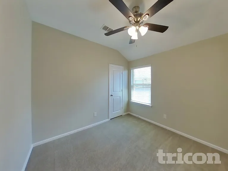 10020 Poinsett Way — Photo 24