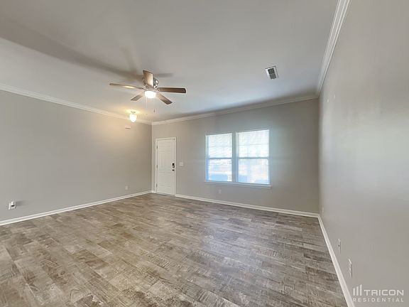 3rd image of 807 Jacobus Ct