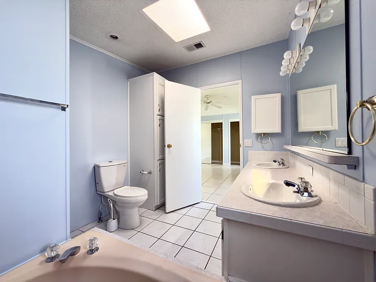 827 Sun Glow St — Photo 20