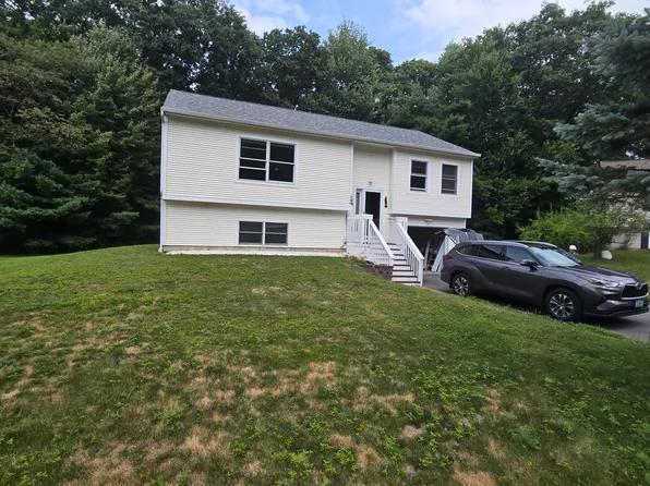 140 Birch Ct, Burlington, VT 05408
