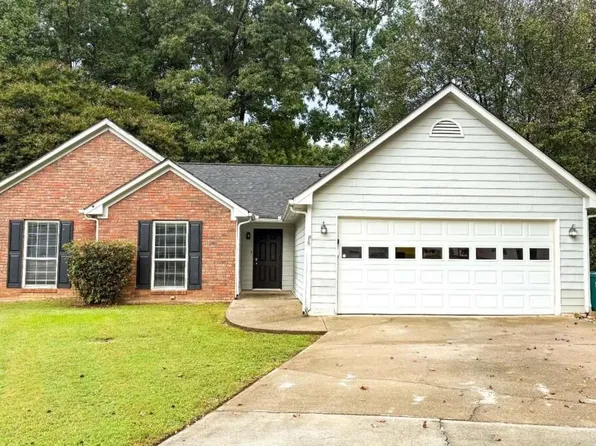 1320 Opal Cir, Lawrenceville, GA 30043
