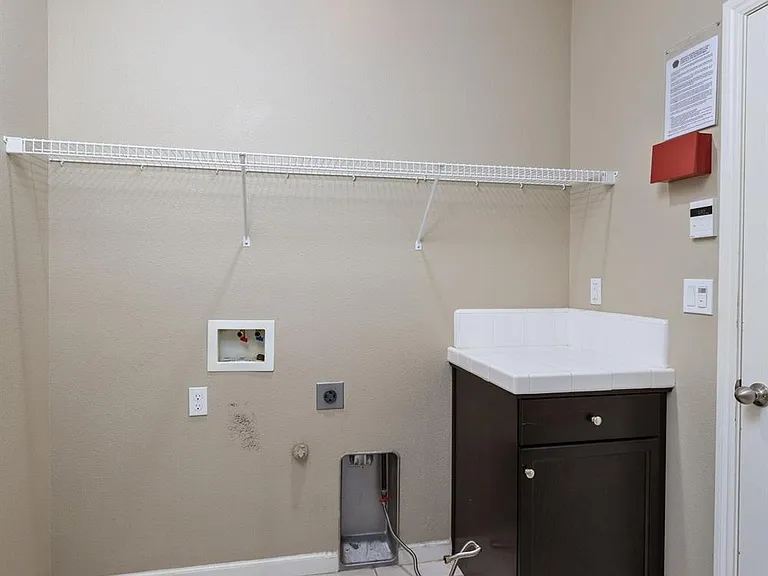 3720 Griffith Ave — Photo 15