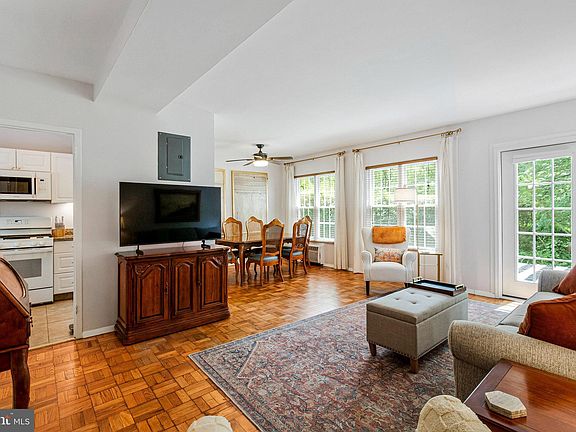 4th image of 1760 Preston Rd #1760