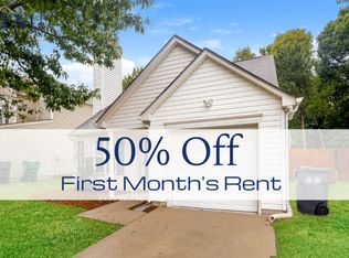 11047 Pointer Ridge Dr, Charlotte, NC 28214