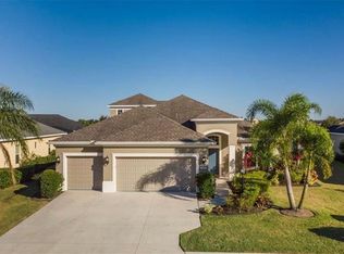 12051 Forest Park Cir, Bradenton, FL 34211