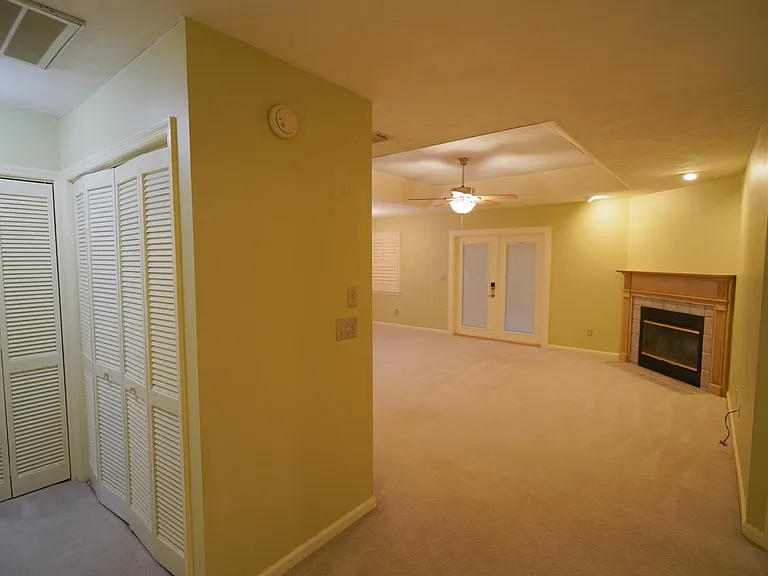 4424 Stratfordshire Ct — Photo 23