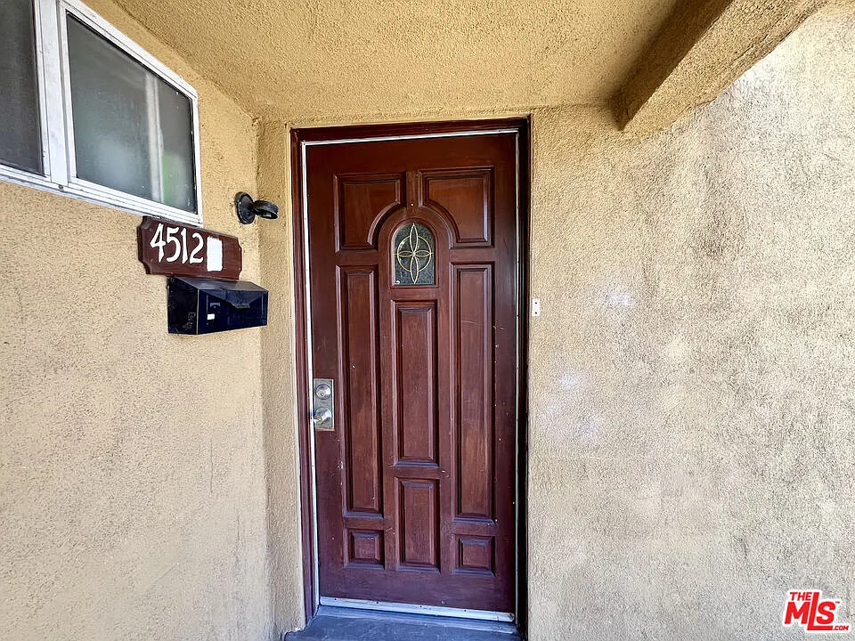 3 bed, 1.0 bath, 1500 sqft, $3,000 — Photo 2