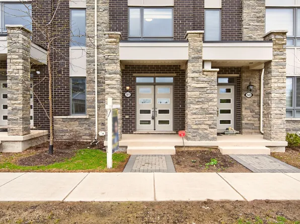 51 Summer Wind Ln #42, Brampton, ON L7A 5J2
