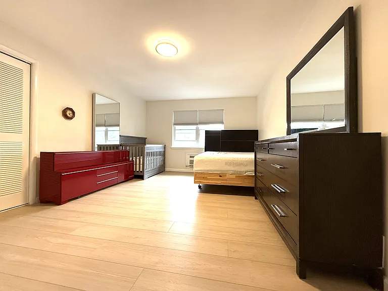 234 Columbia Ave #11 — Photo 15