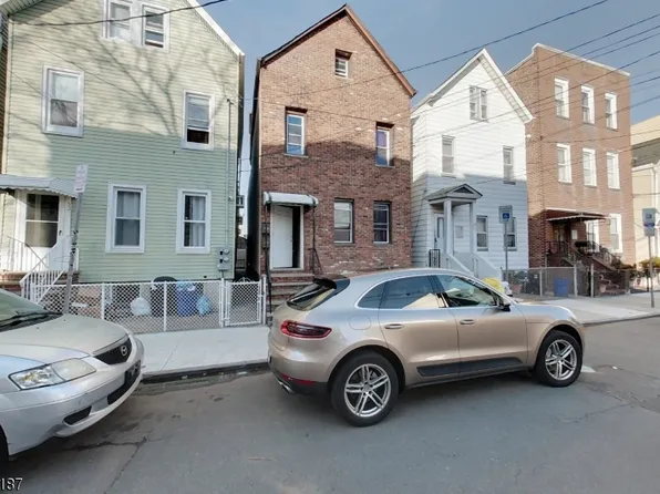 55 Nichols St, Newark, NJ 07105