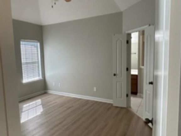 5th image of 8595 Napoli Dr