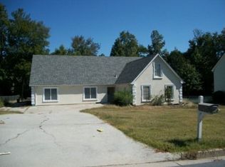 2310 Huntington Dr, Loganville, GA 30052