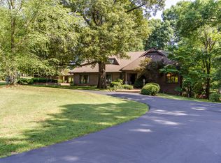 1170 E Gaines St, Lawrenceburg, TN 38464