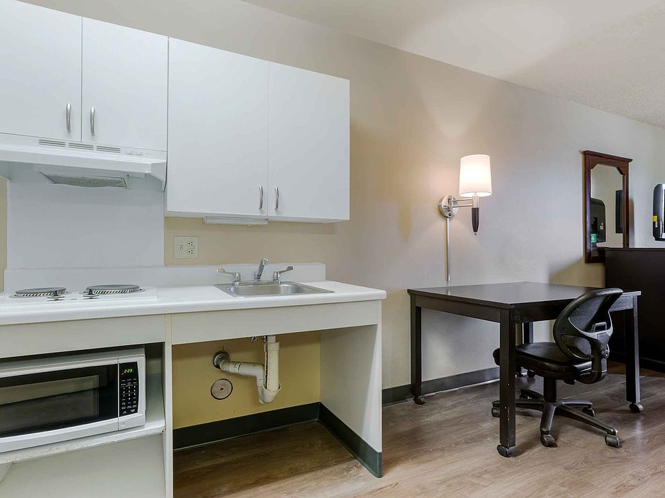 Studio Suite - 1 Queen Bed