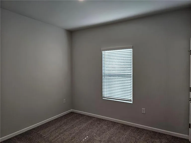 194 Green Love Ln — Photo 31