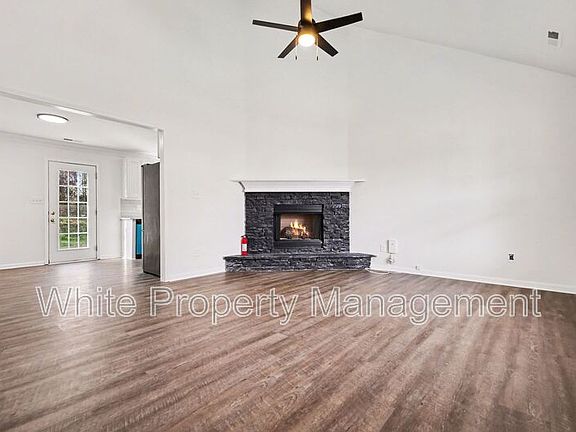 2nd image of 242 Amir Cir