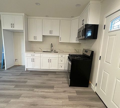 3rd image of 7829-7831 Claybeck Ave #7831.5