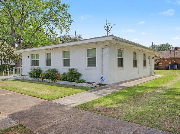 379 E Lee St, Dawson, GA 39842