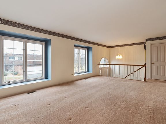 2nd image of 1432 Woodhollow Dr