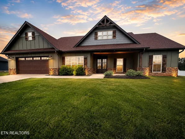 849 Pinebrooke Dr, Maryville, TN 37801