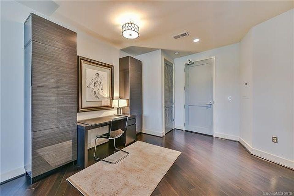 1st image of 1133 Metropolitan Ave #214