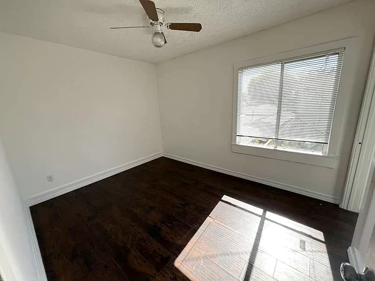 124 E 74th St #126 — Photo 5
