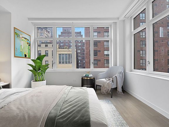 3rd image of 305 E 51st St APT 4B