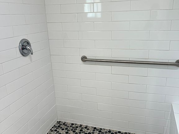 5th image of 4947 Mount Longs Dr #4947