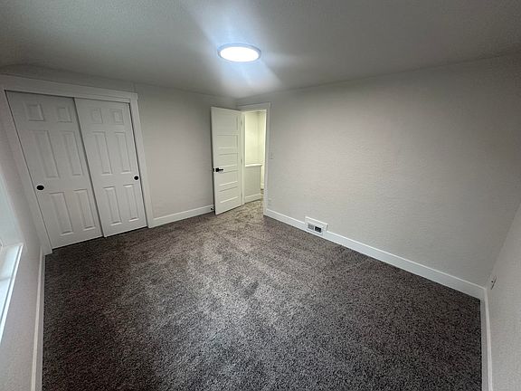 4th image of 3913 E McLoughlin Blvd #3913