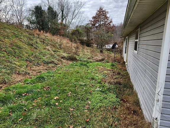 5th image of 100 Pigeon Hollow Rd