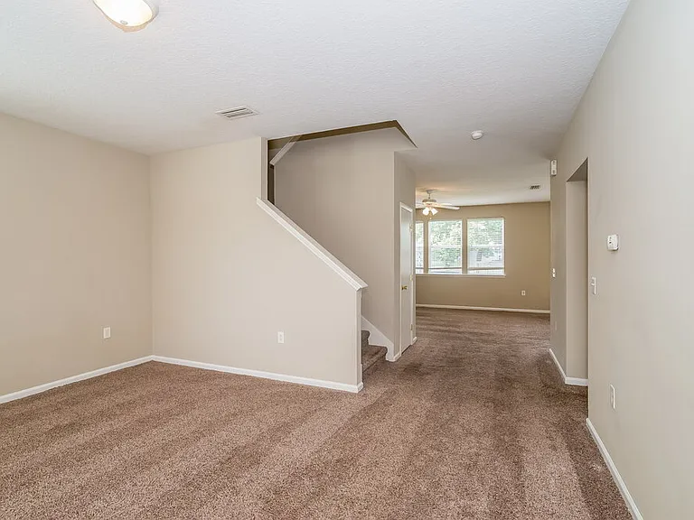 2300 Justin Lake Dr — Photo 3