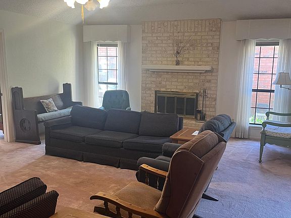 3rd image of 2533 Sunnibrook Ct