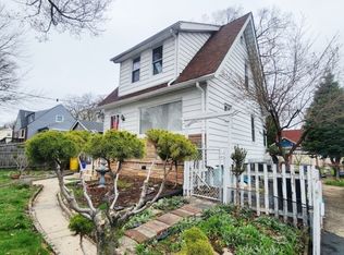 55 Circle Drway, Teaneck, NJ