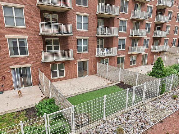 3rd image of 333 W Mifflin St Unit 6110