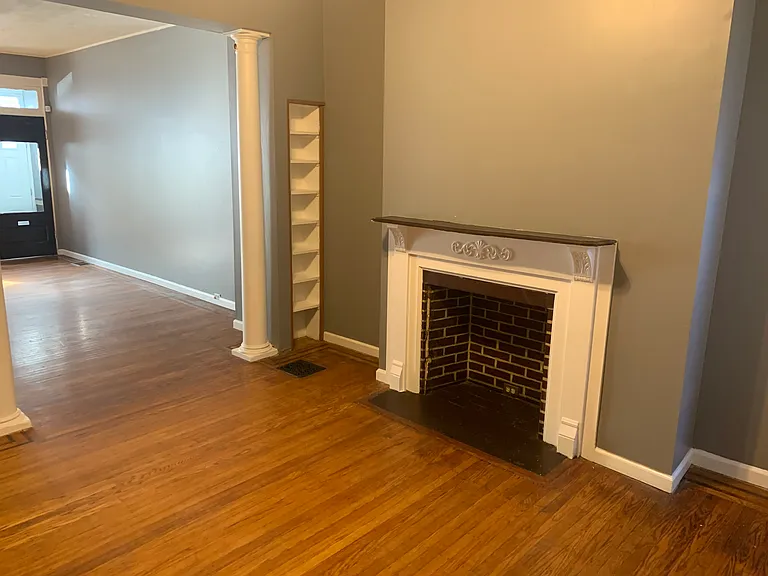 2711 Parkwood Ave — Photo 9