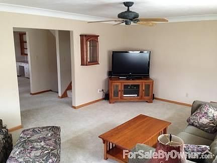 2nd image of 811 Ludwig Ave