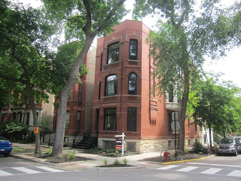 1st image of 1035 N Hoyne Ave