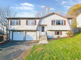 78 Stowe Rd, Waterbury, CT 06704